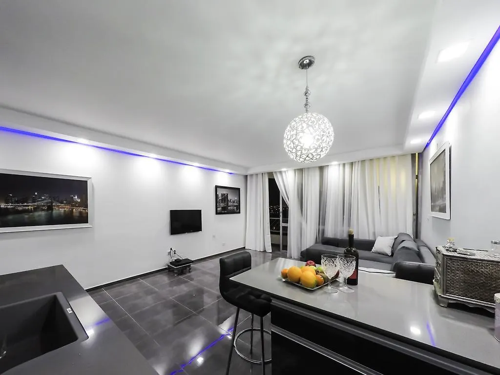 아파트 Eden Suite 엘라트
